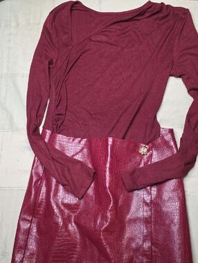 NWT Commense Burgundy Faux Croc Leather Hybrid Mini Dress Lion Button M